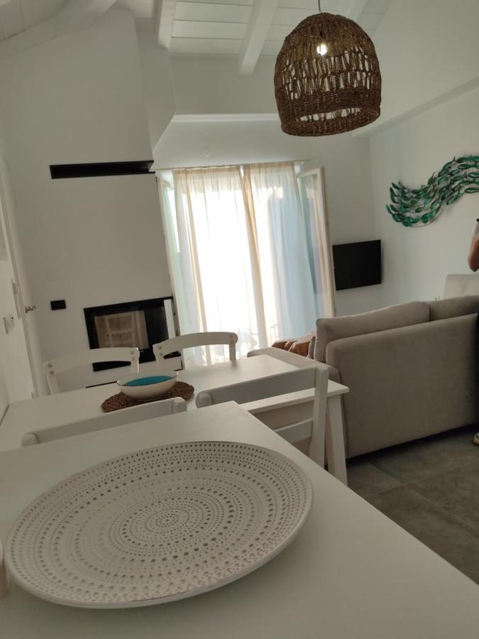 Luxury Apartments La Villa (Adults Only) Khórto Dış mekan fotoğraf