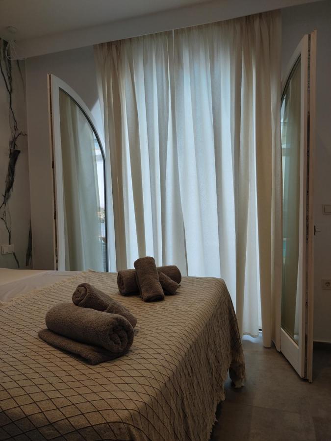 Luxury Apartments La Villa (Adults Only) Khórto Dış mekan fotoğraf