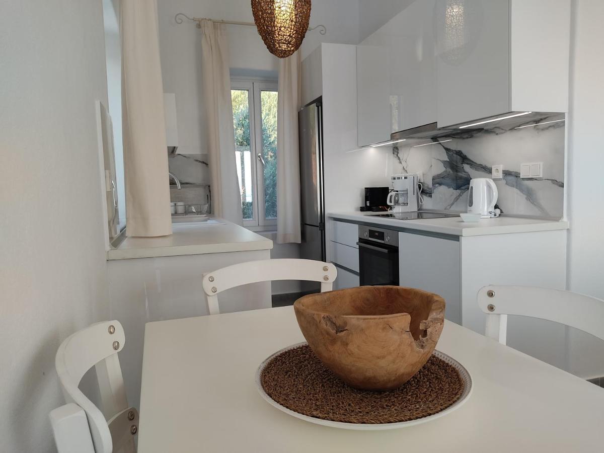 Luxury Apartments La Villa (Adults Only) Khórto Dış mekan fotoğraf