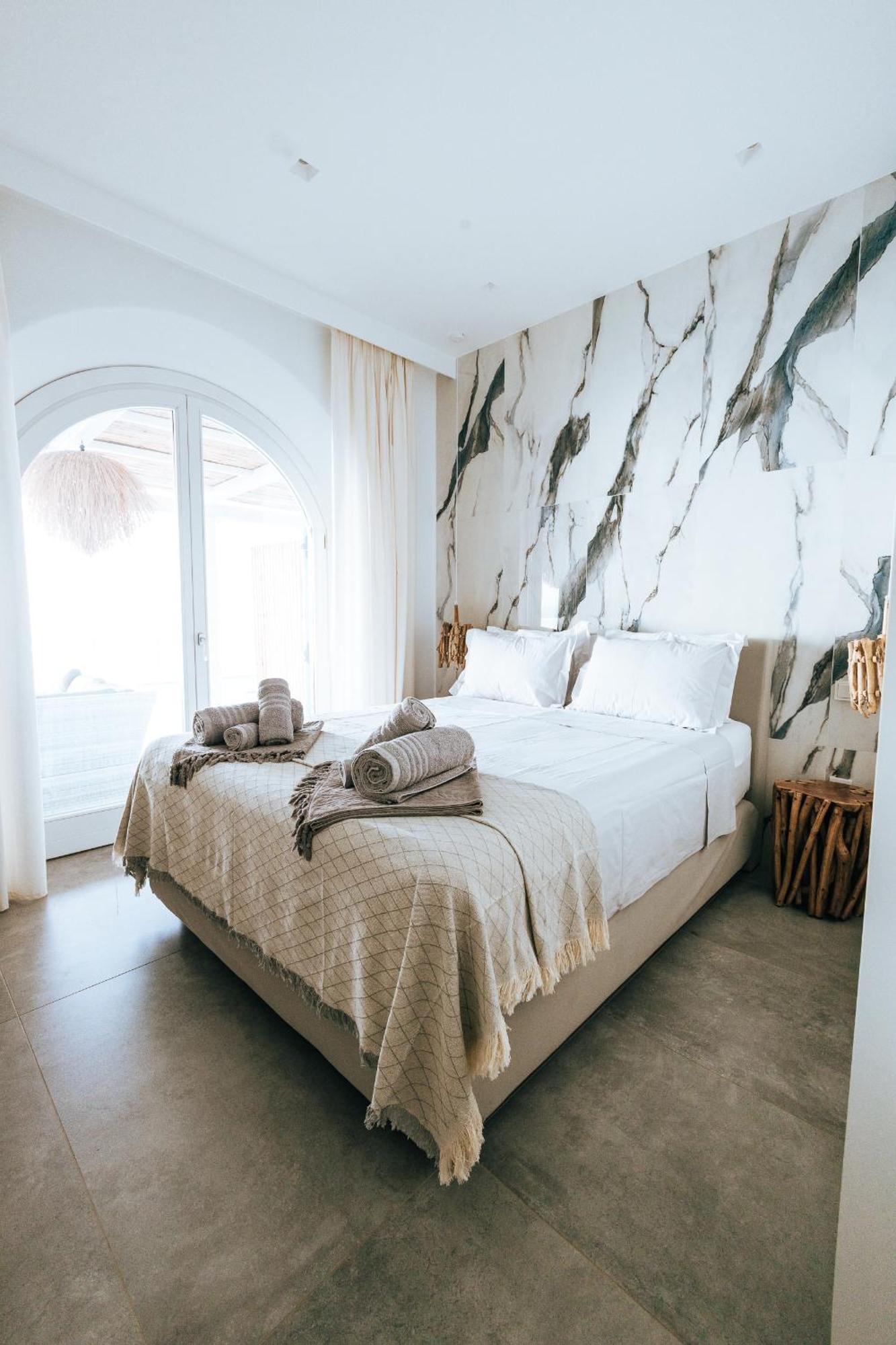 Luxury Apartments La Villa (Adults Only) Khórto Dış mekan fotoğraf