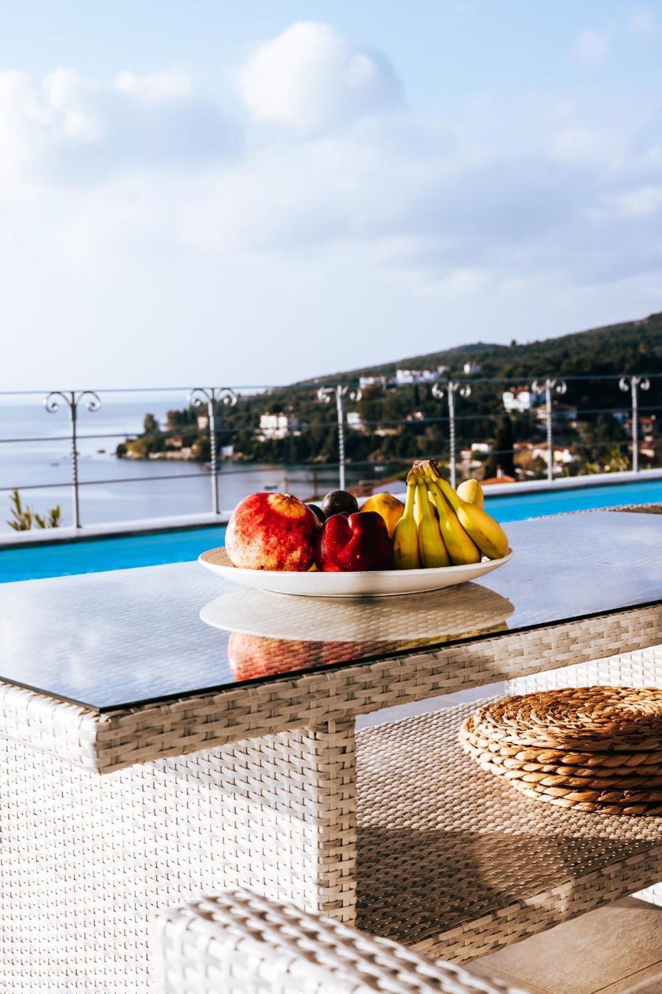 Luxury Apartments La Villa (Adults Only) Khórto Dış mekan fotoğraf