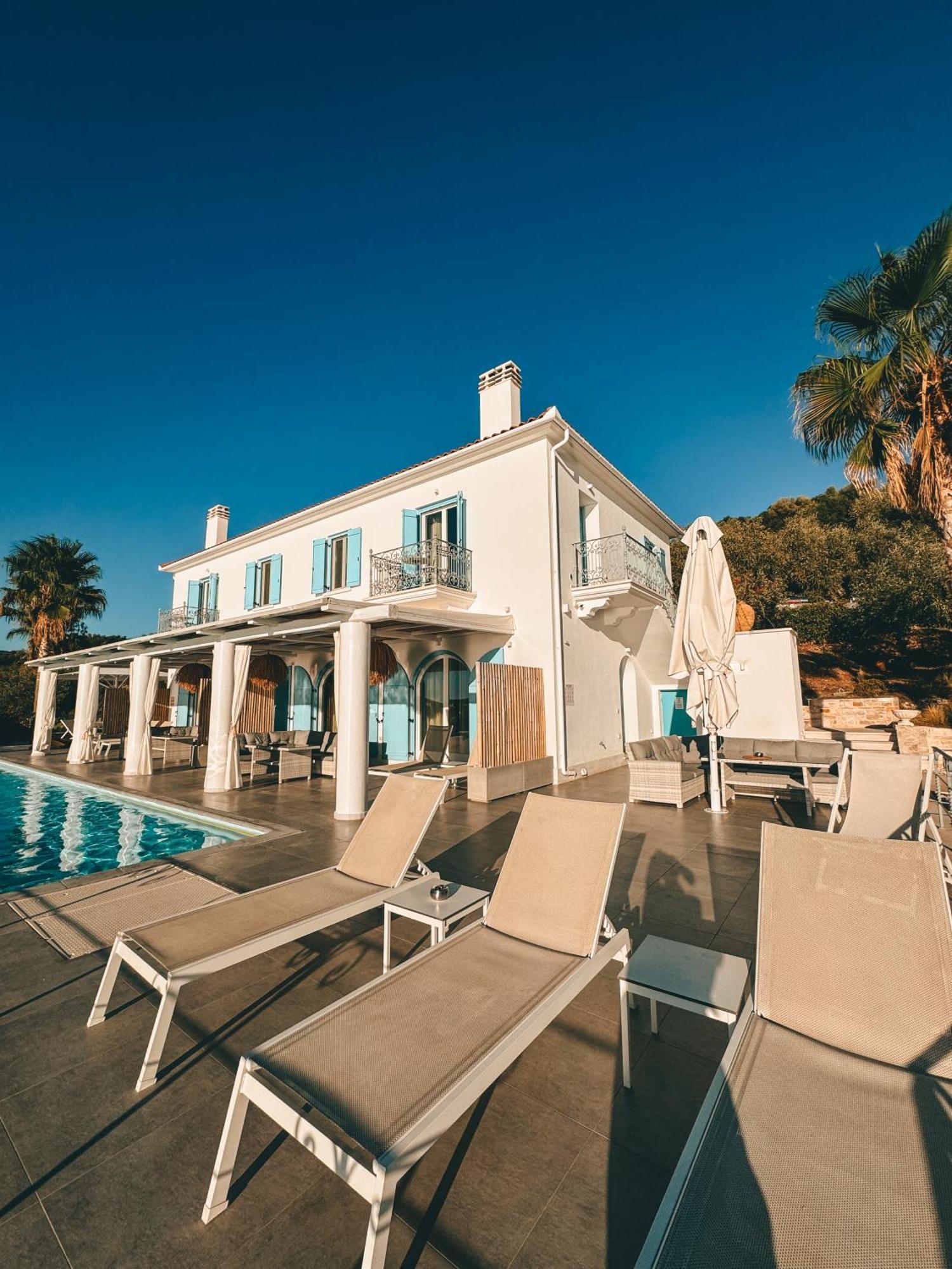 Luxury Apartments La Villa (Adults Only) Khórto Dış mekan fotoğraf