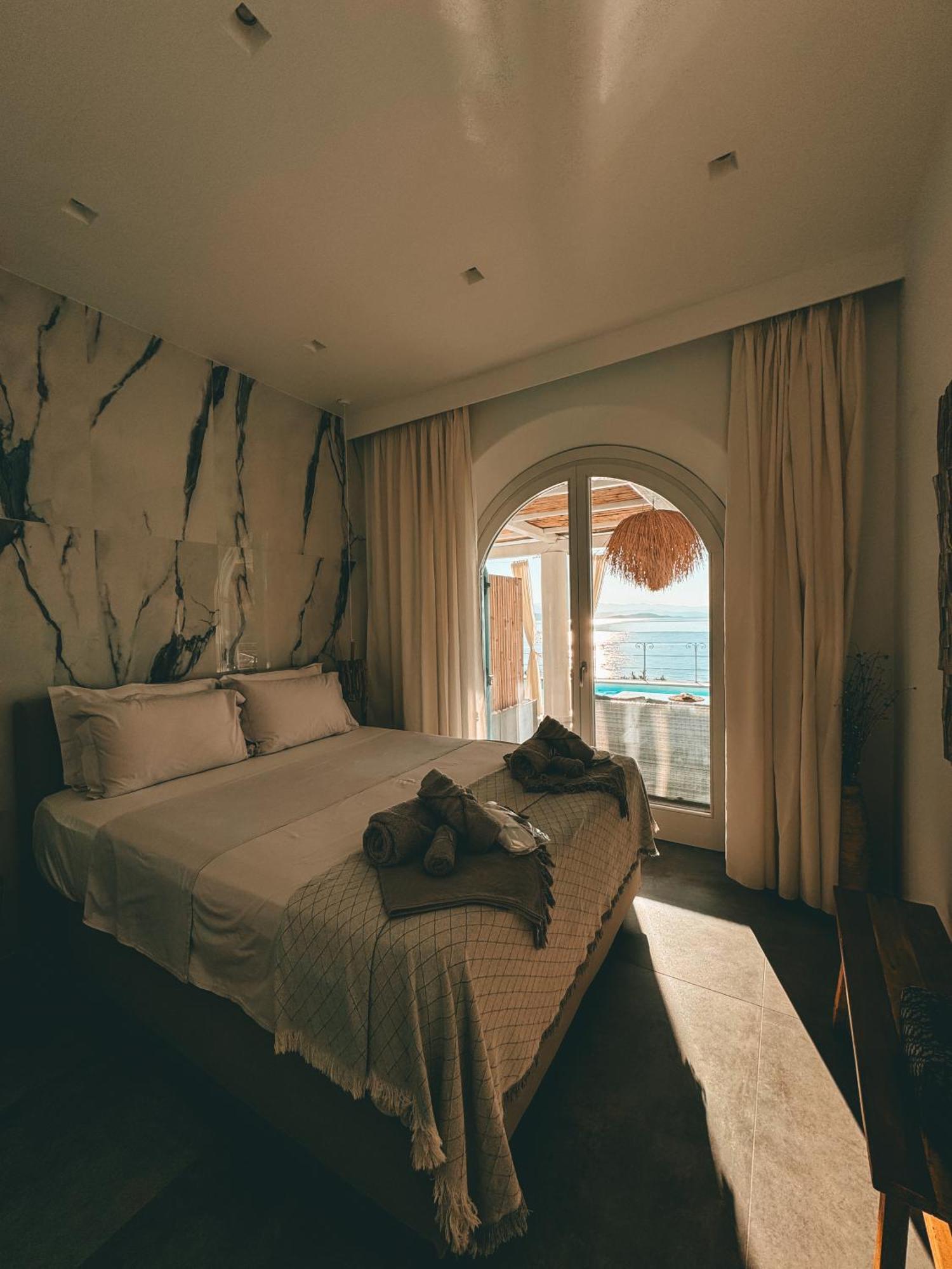 Luxury Apartments La Villa (Adults Only) Khórto Dış mekan fotoğraf