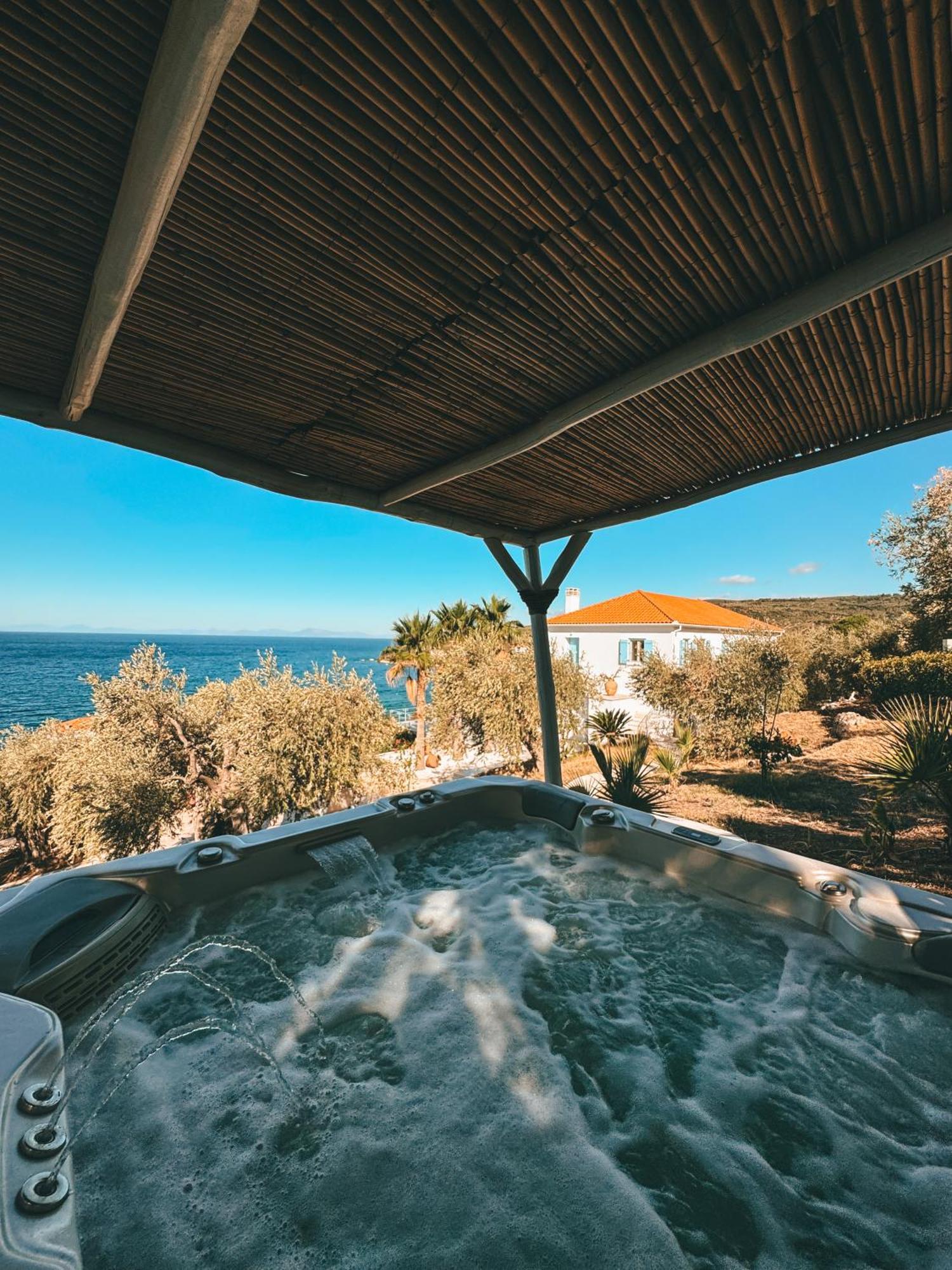 Luxury Apartments La Villa (Adults Only) Khórto Dış mekan fotoğraf